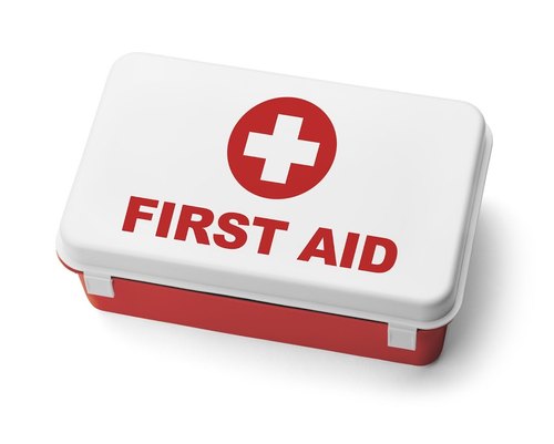 This image has an empty alt attribute; its file name is box-first-aid-kit-500x500-1.jpg